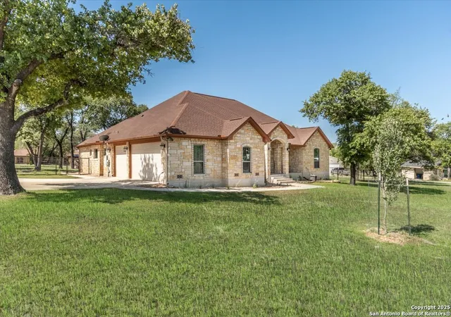 32nd image of 113 Shelby, Adkins, TX 78101 | MLS# 1908724