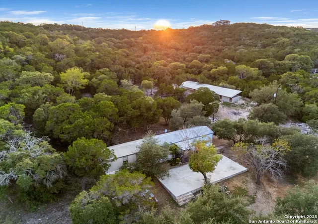 Photo 1 of Single family home for sale at 499 Pr 180, Helotes, TX 78023 | MLS# 1908738 | Listing updated on 2025-12-11