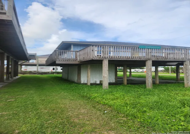 5th image of 955 Gulf Shores, Port Bolivar, TX 77650 | MLS# 1908745