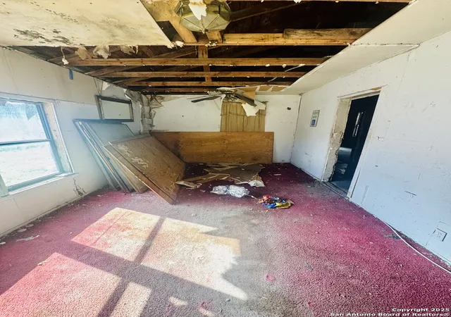 Photo 3 of Sale Pending at 822 Glenn, San Antonio, TX 78225 | MLS# 1908751 | Listing updated on 2025-12-10
