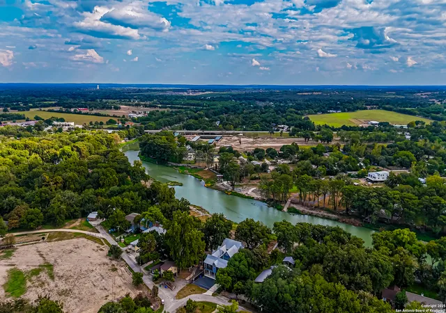 Photo 1 of Land for sale at 111 Tabler Dr, Seguin, TX 78155 | MLS# 1908758 | Listing updated on 2025-09-29