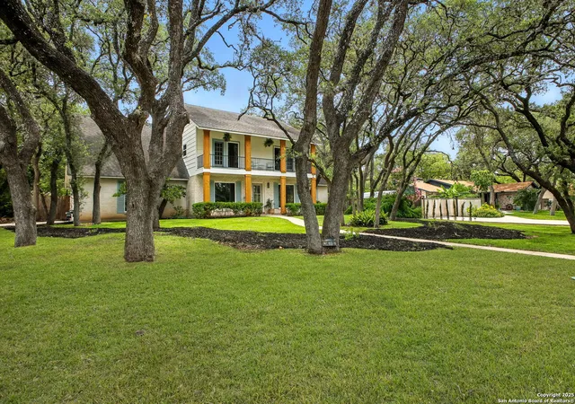 Photo 3 of Sale Pending at 146 Cyn Oaks, San Antonio, TX 78232 | MLS# 1908759 | Listing updated on 2025-10-13