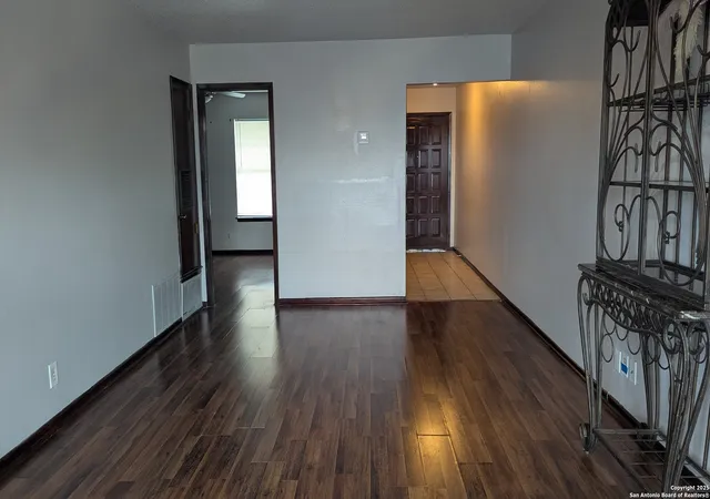 Photo 2 of Condo for sale at 911 Vance Jackson Rd #203-J, San Antonio, TX 78201 | MLS# 1908763 | Listing updated on 2025-10-25