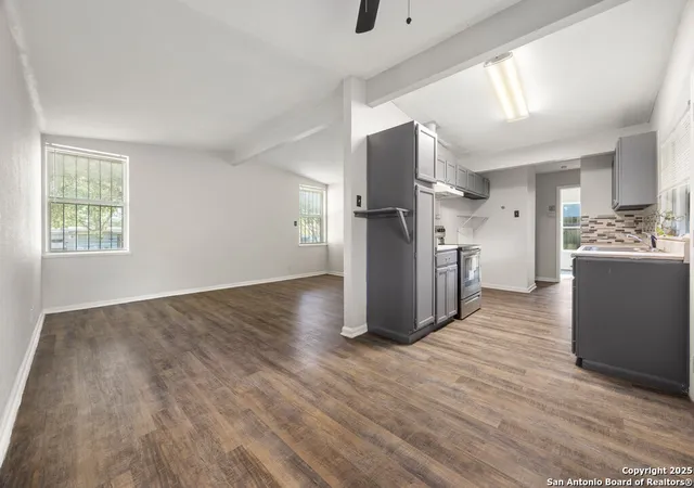 Photo 3 of Single family home for sale at 2426 Spicewood, San Antonio, TX 78213 | MLS# 1908768 | Listing updated on 2025-09-29