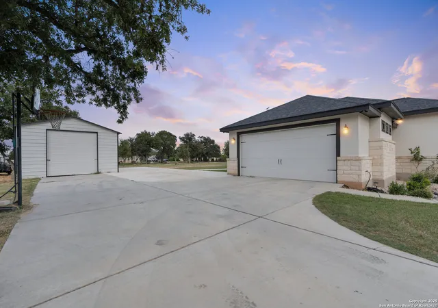 Photo 3 of Single family home for sale at 300 Abrego Lake, Floresville, TX 78114 | MLS# 1908802 | Listing updated on 2025-09-29