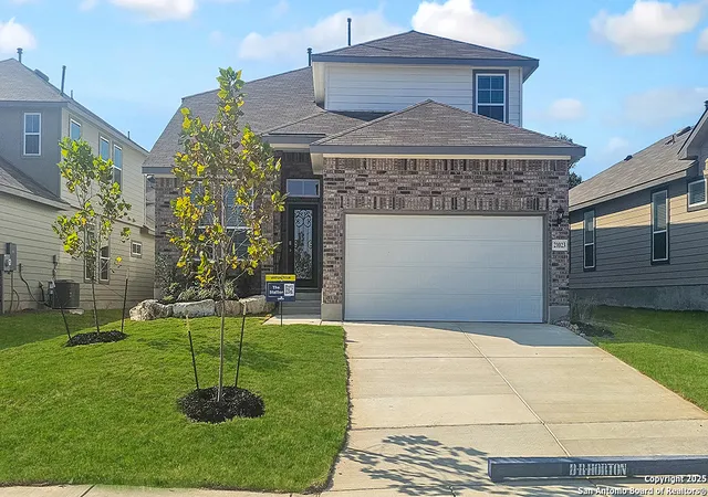 Photo 1 of Sale Pending at 21023 Stonework Spur, San Antonio, TX 78266 | MLS# 1908804 | Listing updated on 2025-11-04