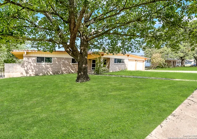 Photo 2 of Single family home for sale at 9823 John Rolfe, San Antonio, TX 78230 | MLS# 1908807 | Listing updated on 2025-11-25