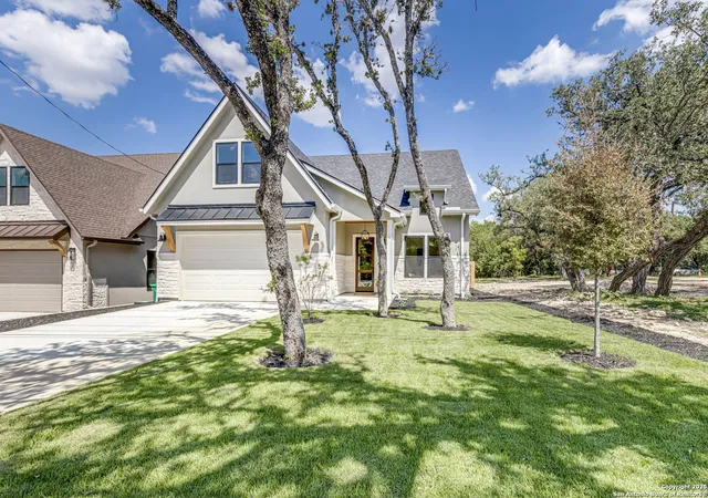 Photo 2 of Sale Pending at 4207 Honeycomb St, San Antonio, TX 78230 | MLS# 1908860 | Listing updated on 2025-11-29