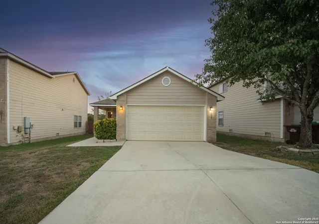 Photo 2 of Sale Pending at 3522 Alamo Greens, San Antonio, TX 78261 | MLS# 1908868 | Listing updated on 2025-09-29