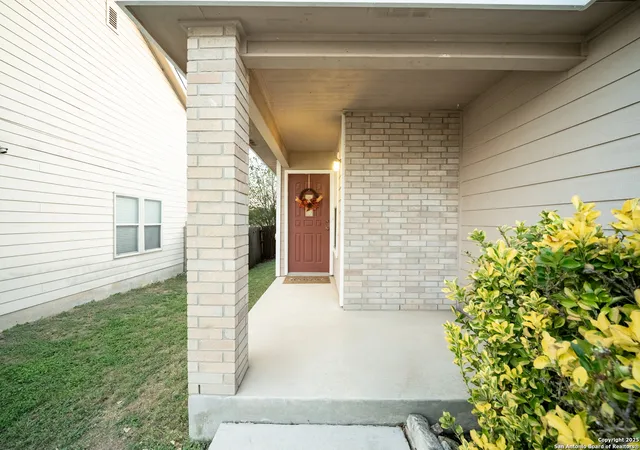 Photo 4 of Sale Pending at 3522 Alamo Greens, San Antonio, TX 78261 | MLS# 1908868 | Listing updated on 2025-09-29