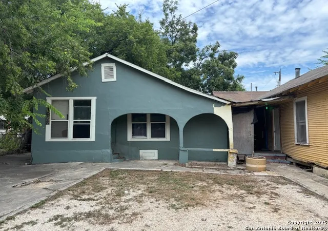 Photo 3 of Single family home for sale at 1023 Delgado, San Antonio, TX 78207 | MLS# 1908892 | Listing updated on 2026-03-03