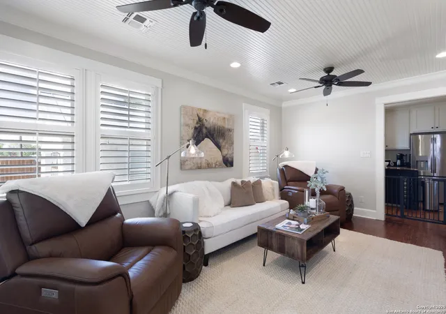 Photo 3 of Single family home for sale at 307 Frey Street, Boerne, TX 78006 | MLS# 1908923 | Listing updated on 2025-11-08