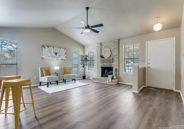 2nd image of 13911 Cypress Hollow Dr, San Antonio, TX 78232 | MLS# 1908941