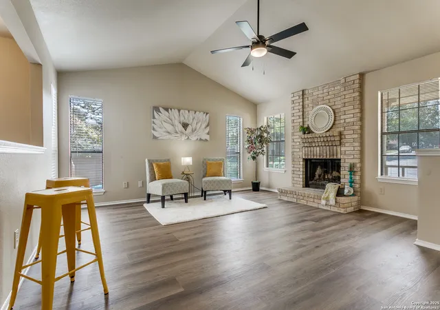 4th image of 13911 Cypress Hollow Dr, San Antonio, TX 78232 | MLS# 1908941