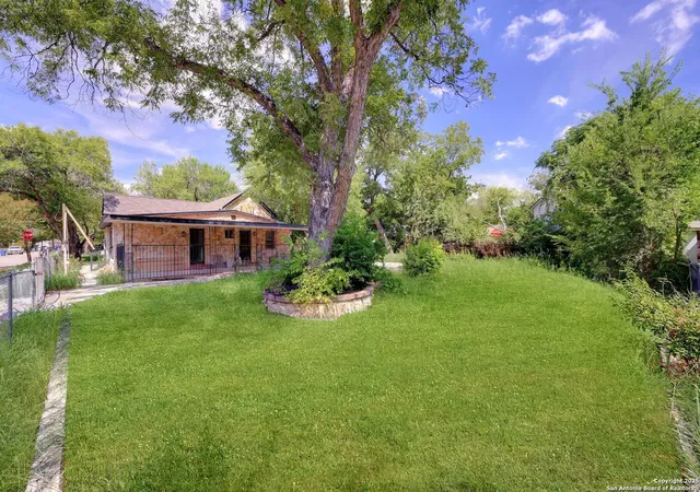 Photo 3 of Land for sale at 311 Sadie, San Antonio, TX 78210 | MLS# 1908976 | Listing updated on 2025-09-30
