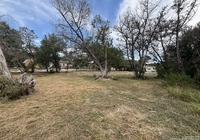 Photo 3 of Land for sale at 517 Flatrock, Canyon Lake, TX 78133 | MLS# 1908995 | Listing updated on 2025-09-30