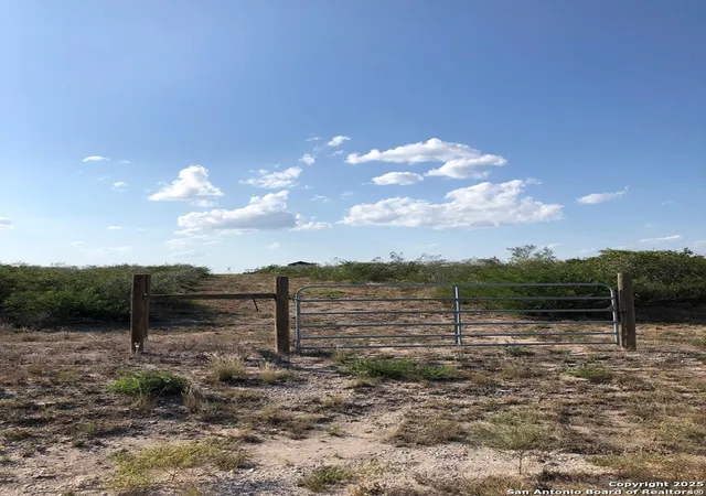 2nd image of 197 Live Oak Spur, George West, TX 78022 | MLS# 1909006
