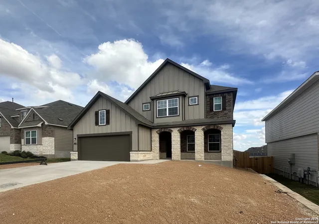 Photo 3 of Sale Pending at 11914 Vista Harbor, Live Oak, TX 78233 | MLS# 1909032 | Listing updated on 2025-10-29