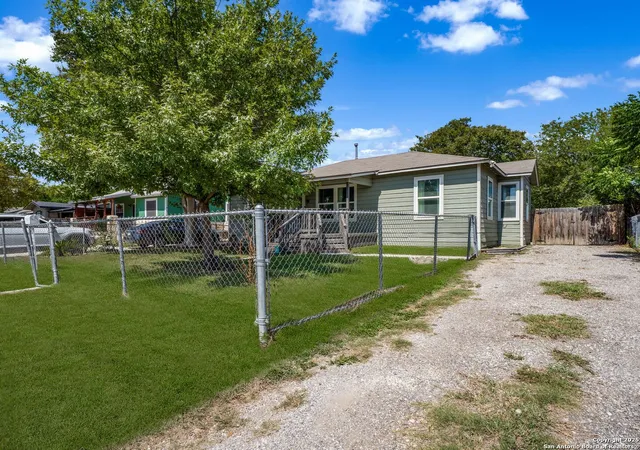 3rd image of 2335 Waverly Avenue, San Antonio, TX 78228 | MLS# 1909047