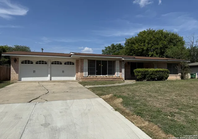 Photo 1 of Sale Pending at 315 Montpelier, San Antonio, TX 78228 | MLS# 1909065 | Listing updated on 2026-03-31