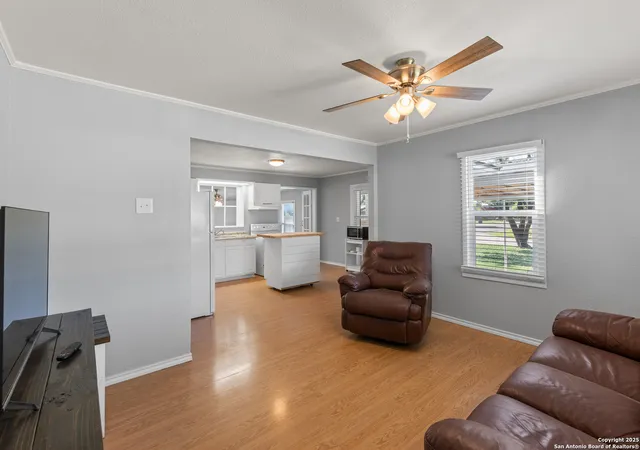 Photo 3 of Single family home for sale at 302 14Th, Junction, TX 76849 | MLS# 1909093 | Listing updated on 2026-01-26