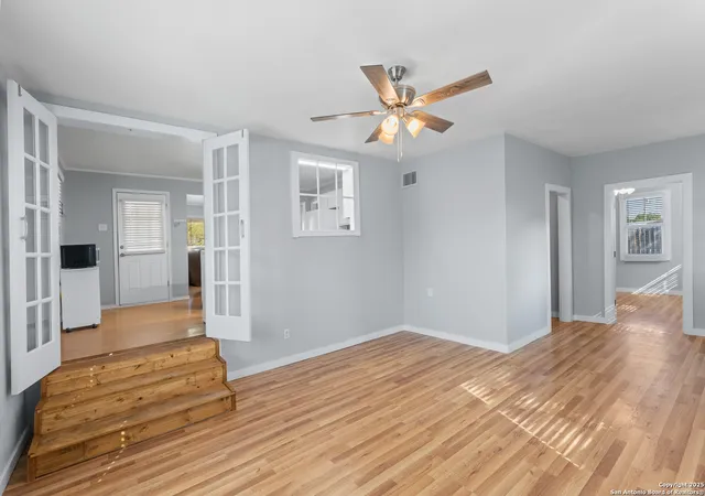 Photo 4 of Single family home for sale at 302 14Th, Junction, TX 76849 | MLS# 1909093 | Listing updated on 2026-01-26