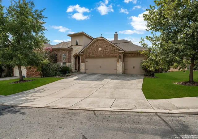 Photo 2 of Single family home for sale at 25007 Seal Cove, San Antonio, TX 78255 | MLS# 1909108 | Listing updated on 2026-01-26