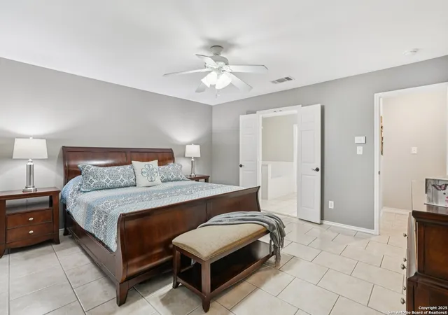 Photo 4 of Sale Pending at 12911 Majestic Cedar, Helotes, TX 78023 | MLS# 1909199 | Listing updated on 2025-10-13