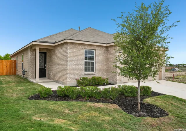 Photo 3 of Single family home for sale at 4319 Rocky Neck Cove, Von Ormy, TX 78073 | MLS# 1909223 | Listing updated on 2026-08-31