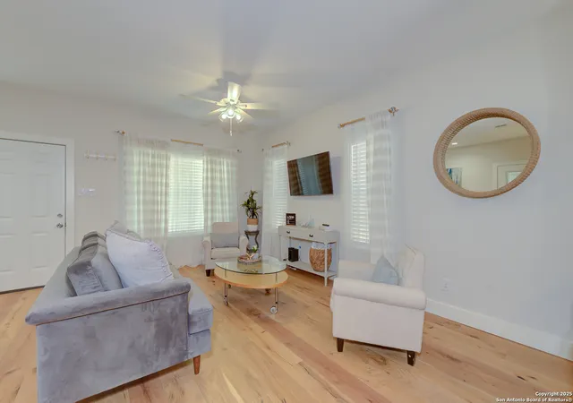 Photo 3 of Single family home for sale at 322 Mockert, San Antonio, TX 78204 | MLS# 1909230 | Listing updated on 2025-10-17