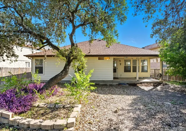 Photo 3 of Single family home for sale at 10619 Cat Mountain, San Antonio, TX 78251 | MLS# 1909267 | Listing updated on 2025-10-24