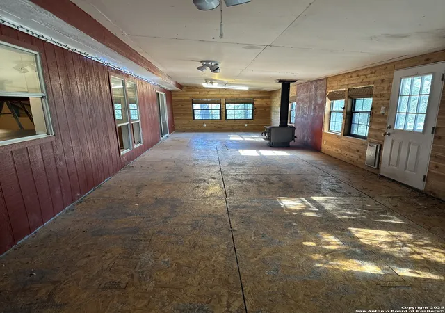 20th image of 2071 Rolling River Vw, Spring Branch, TX 78070 | MLS# 1909272