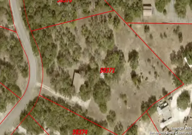 3rd image of 2071 Rolling River Vw, Spring Branch, TX 78070 | MLS# 1909272
