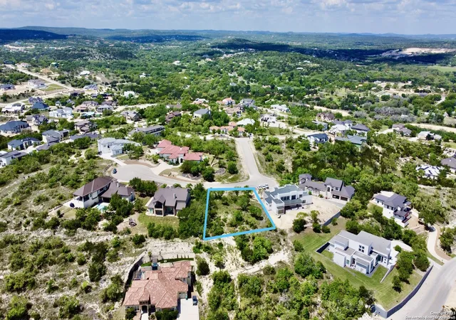 Photo 2 of Sale Pending at 23519 Avila Ridge, San Antonio, TX 78255 | MLS# 1909292 | Listing updated on 2025-10-21