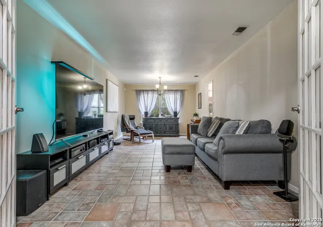 3rd image of 6018 Royal Wood, San Antonio, TX 78239 | MLS# 1909295