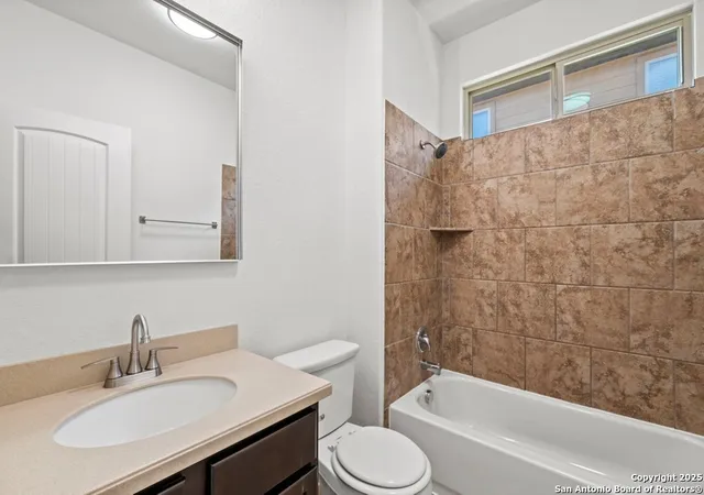 Photo 3 of Sale Pending at 1519 Eagle, San Antonio, TX 78260 | MLS# 1909323 | Listing updated on 2025-10-31