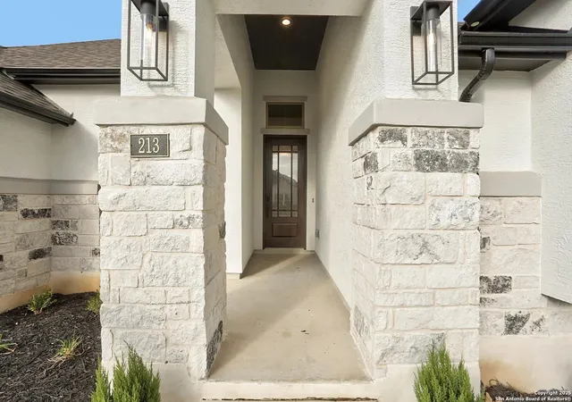 4th image of 213 Lac Leman Dr, New Braunfels, TX 78130 | MLS# 1909341