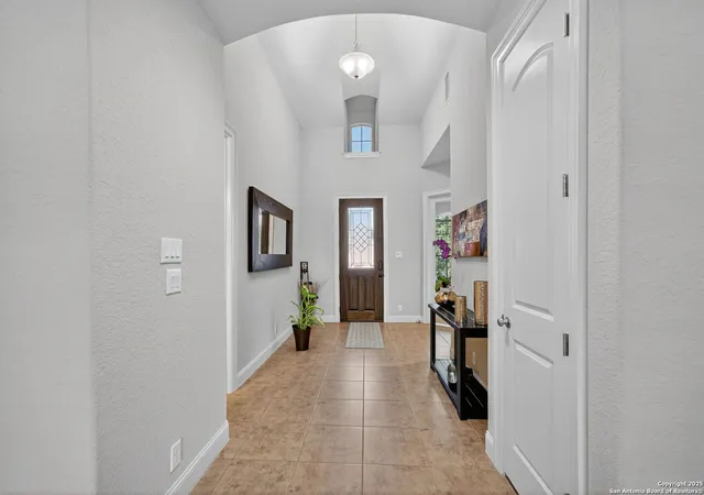 Photo 4 of Sale Pending at 8226 Two Winds, San Antonio, TX 78255 | MLS# 1909366 | Listing updated on 2026-03-21