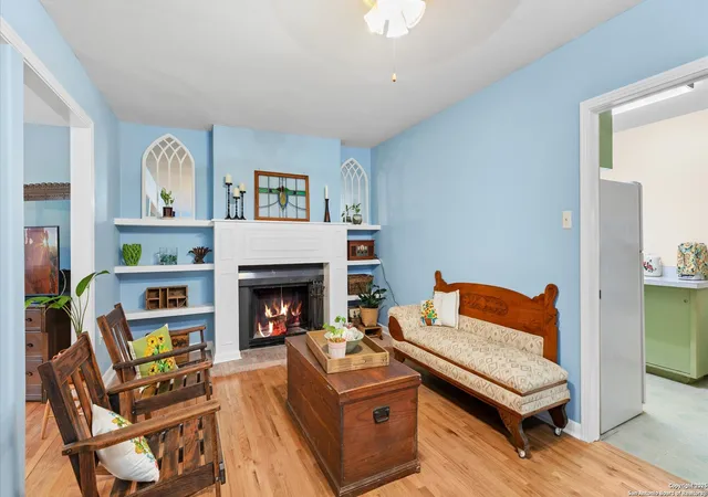 Photo 4 of Sale Pending at 126 Savannah, San Antonio, TX 78213 | MLS# 1909377 | Listing updated on 2025-10-06
