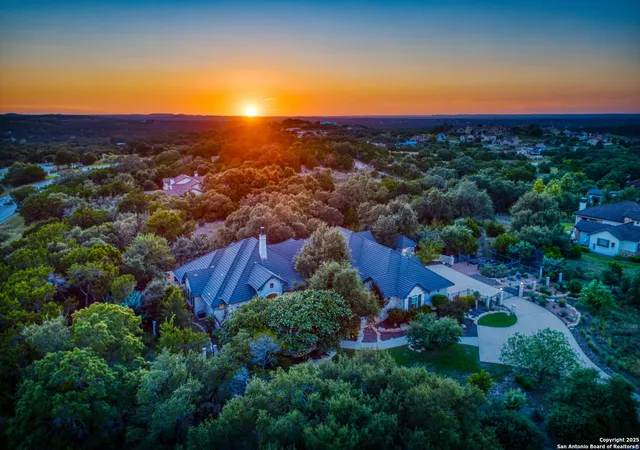 Photo 1 of Mansion for sale at 8 Winged Foot, Boerne, TX 78006 | MLS# 1909406 | Listing updated on 2026-01-08