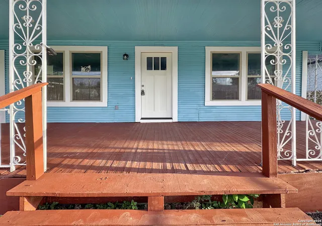 Photo 4 of Single family home for sale at 1103 Hays, San Antonio, TX 78202 | MLS# 1909414 | Listing updated on 2026-03-03