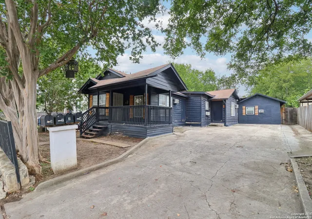 2nd image of 3011 W Cesar E Chavez, San Antonio, TX 78207 | MLS# 1909467