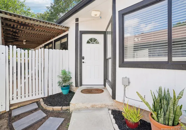 Photo 4 of Sale Pending at 5882 Spring Green, San Antonio, TX 78247 | MLS# 1909490 | Listing updated on 2025-11-07