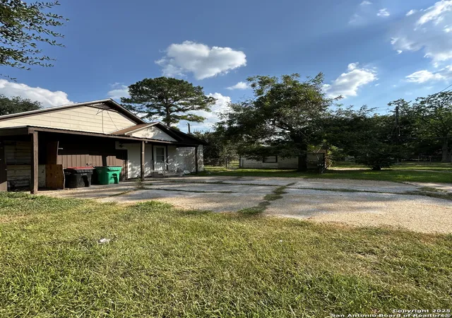 16th image of 501 E Republic, Baytown, TX 77520 | MLS# 1909495