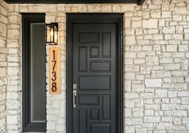 Photo 3 of Sale Pending at 1738 Mountjoy, San Antonio, TX 78232 | MLS# 1909501 | Listing updated on 2026-01-26