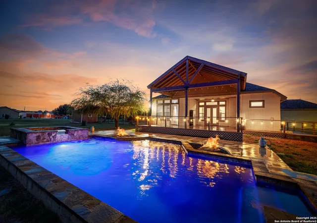 Photo 1 of Single family home for sale at 212 Ferryboat Lane, New Braunfels, TX 78130 | MLS# 1909511 | Listing updated on 2026-09-19