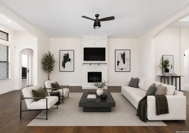 Photo 3 of Single family home for sale at 212 Ferryboat Lane, New Braunfels, TX 78130 | MLS# 1909511 | Listing updated on 2026-09-19