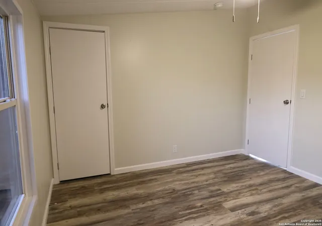 Photo 3 of Sale Pending at 620 East Trl, Pleasanton, TX 78064 | MLS# 1909522 | Listing updated on 2025-11-10