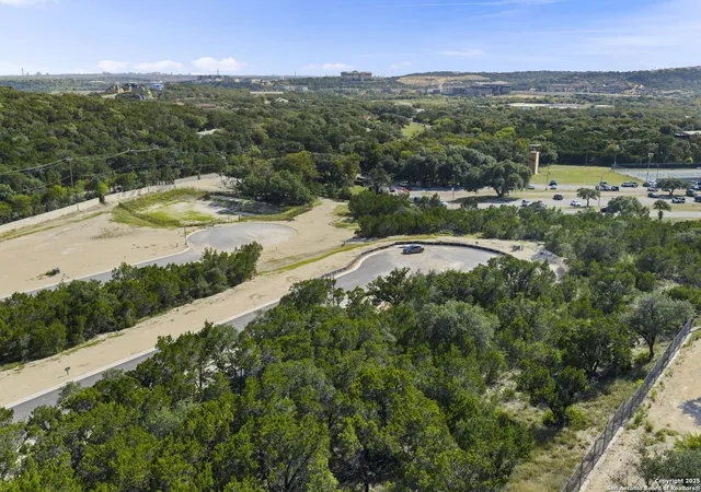 Photo 4 of Sale Pending at 21227 Treetop Ter, San Antonio, TX 78257 | MLS# 1909654 | Listing updated on 2026-01-10