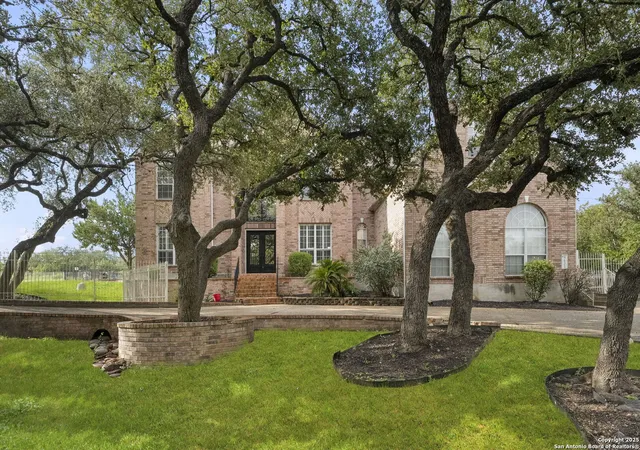 Photo 3 of Sale Pending at 4631 Del Mar, San Antonio, TX 78251 | MLS# 1909684 | Listing updated on 2025-12-18